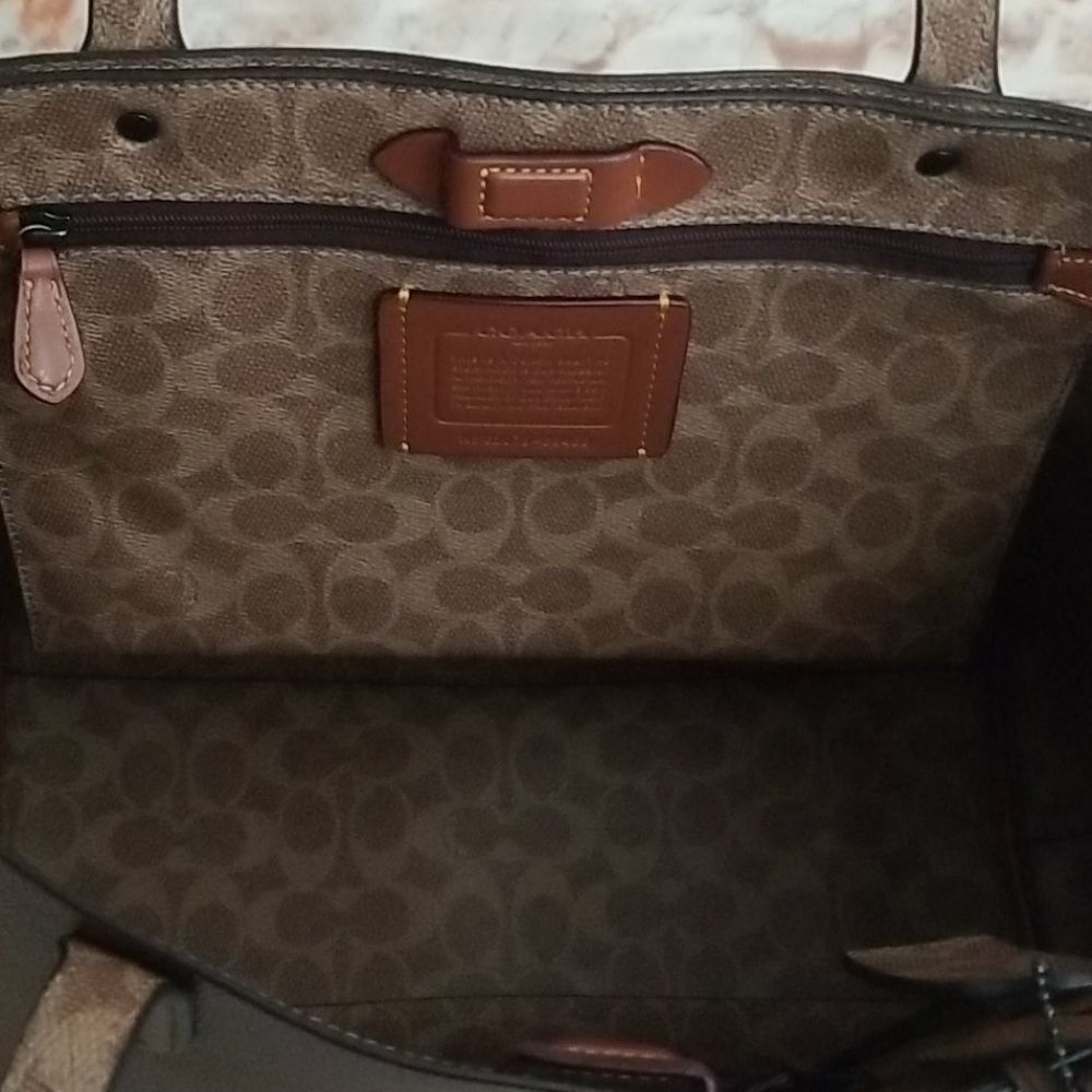 New COACH Central Signature Coated Canvas Tote - Picture 11 of 13